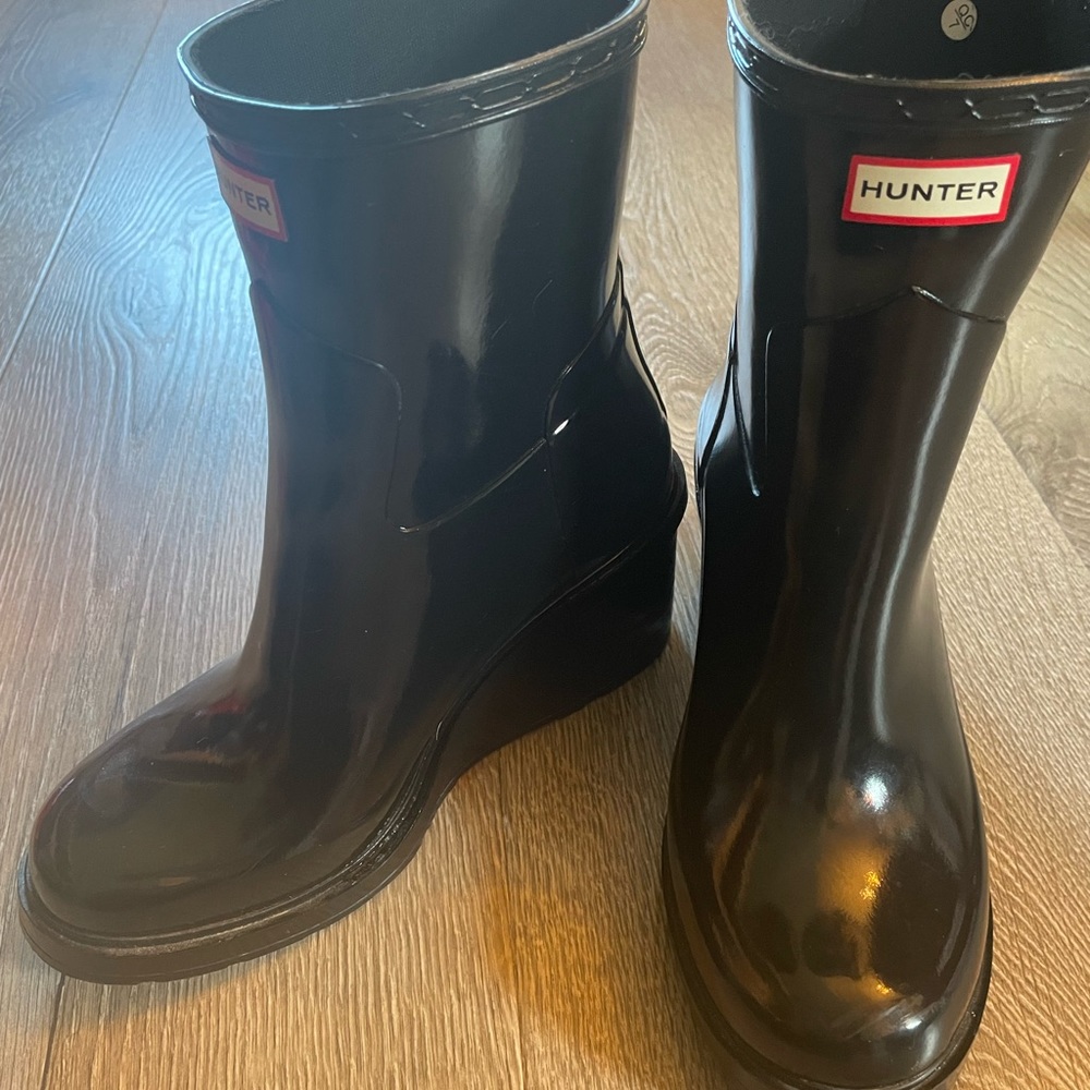 Black Hunter Wedge Rain Boots